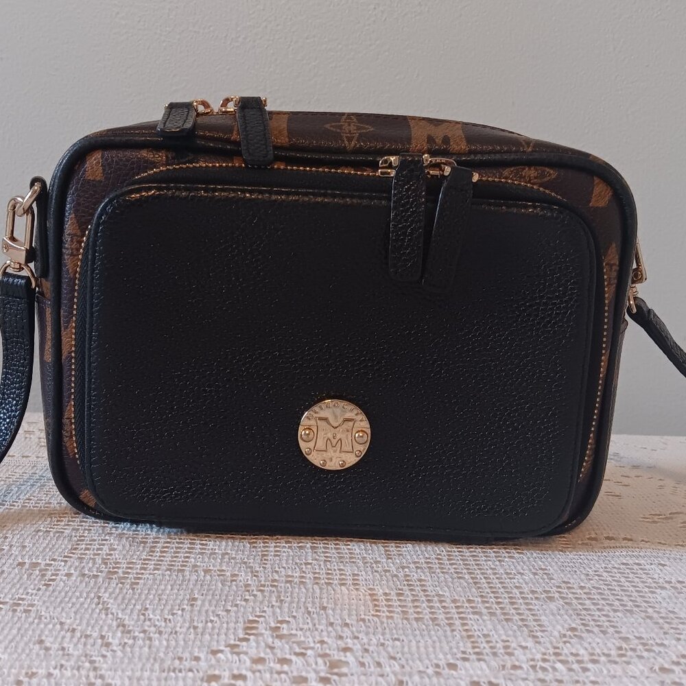 Unique Leather Crossbody Bag from Korean-Italian Brand METROCITY